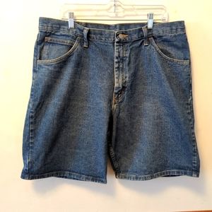 Men's Wrangler Originals Relaxed Fit Blue Denim shorts Size 38